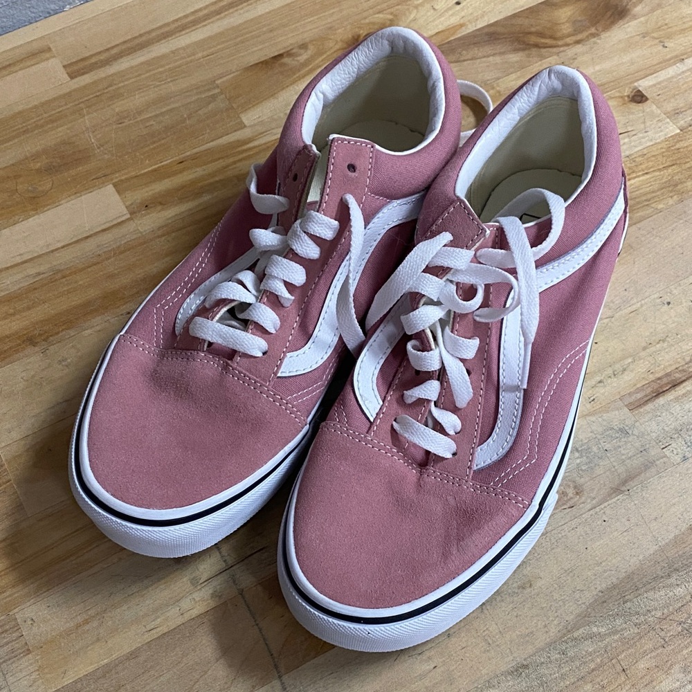 Vans Classic Low-Top Pink Canvas Sneakers - Women's size 8